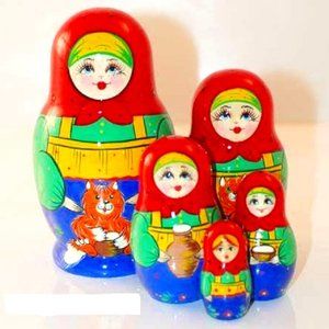 NWT Russian Nesting Dolls Matryoshka 5 Pcs With Red Cat Hand-Painted Imported